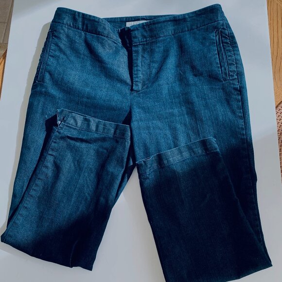 CHICO’S PLATINUM DENIM Ultimate Fit Crop Jean Hint of Gold - Picture 1 of 14